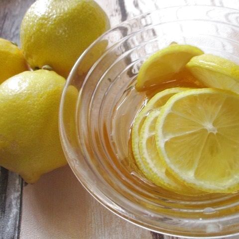 お家カフェのアイデア 蜂蜜レモン漬け クローブ ホール で簡単 スパイスレモンティー 暮らしニスタ お家カフェのアイデア 蜂蜜レモン漬け クローブ ホール で簡単 スパイスレモンティー 暮らしニスタ