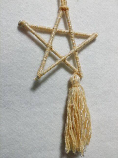 割り箸 毛糸で作る流れ星オブジェ 暮らしニスタ