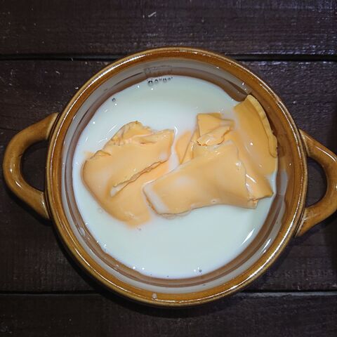 レンジで簡単 牛乳とチーズだけなのに 冷えてもボソボソにならないチーズフォンデュの秘密を大公開 暮らしニスタ