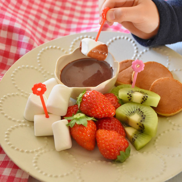 親子で楽しむバレンタイン♡ホットチョコレートフォンデュ｜料理の 