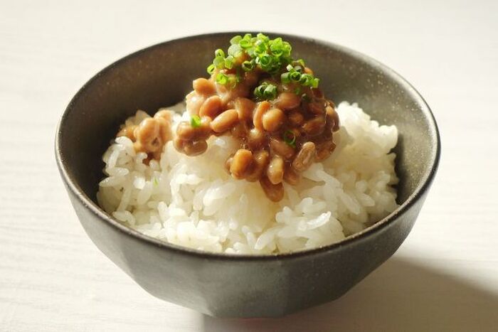 納豆の冷凍方法とは 解凍方法や栄養素 レシピを徹底紹介 暮らしニスタ スーパーなどで売っている納豆のほとんどは3 dメニューニュース Nttドコモ