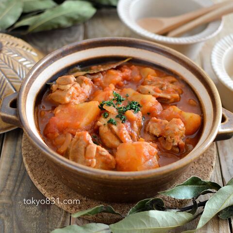 鶏肉とじゃがいものトマト煮 作り置きに便利なおかず 暮らしニスタ