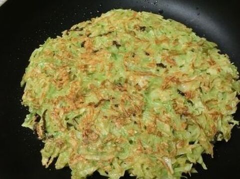 片栗粉で美味すぎる キャベツだけなのに奥深いお好み焼き 暮らしニスタ