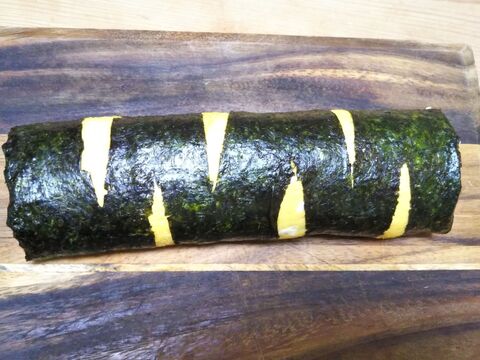 節分恵方巻き 海苔と薄焼き卵を重ねて鬼のパンツ柄 うなぎ カニカマ巻き寿司 海苔巻き 暮らしニスタ 節分恵方巻き 海苔と薄焼き卵を重ねて鬼のパンツ柄 うなぎ カニカマ巻き寿司 海苔巻き 暮らしニスタ