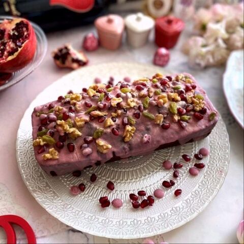 ルビーチョコとザクロをまとったキラキラバナナチョコケーキ 暮らしニスタ ルビーチョコとザクロをまとったキラキラバナナチョコケーキ 暮らしニスタ
