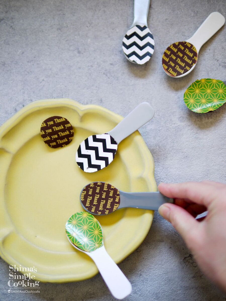 簡単スイーツ 簡単オシャレ 模様入りスプーンチョコ 暮らしニスタ