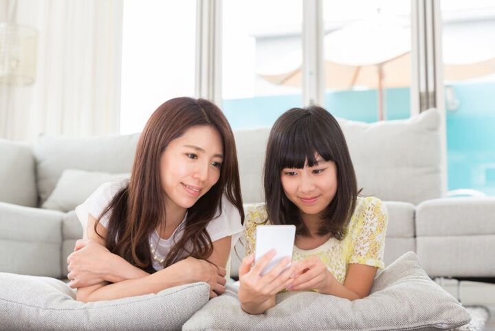 お子さんのスマホデビューが家計を見直すチャンス?SoftBank学割で家計をまとめておトクに!