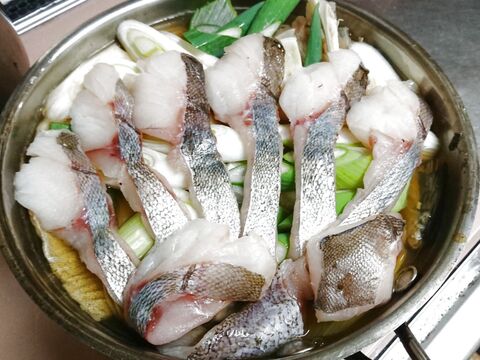 食材はたった2つ なのに旨 タラがねぎしょってやってきた 簡単鍋 暮らしニスタ 食材はたった2つ なのに旨 タラがねぎしょってやってきた 簡単鍋 暮らしニスタ