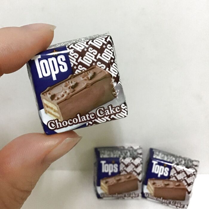 セブンイレブン限定！TOPSのチョコレートケーキ味のチロルチョコ