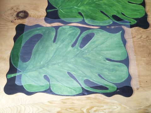 100均ppシートを使って 木製ランチョンマットがお皿に変身 暮らしニスタ 100均ppシートを使って 木製ランチョンマットがお皿に変身 暮らしニスタ