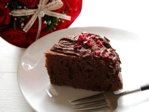 ミックス粉で 炊飯器で簡単 美味しい フランポワーズ ラム酒レーズンがけいちじくチョコケーキ 暮らしニスタ