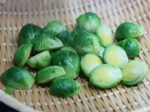 食卓に春を 芽キャベツのペペロンチーノ 暮らしニスタ