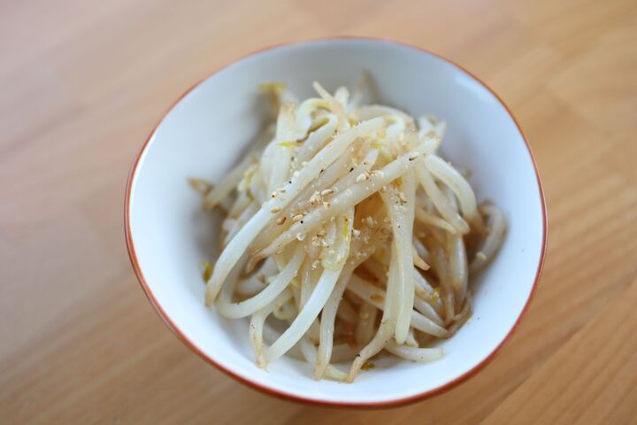 簡単な裏ワザ2つで【もやし炒め】がお店のようなシャキシャキ食感に!