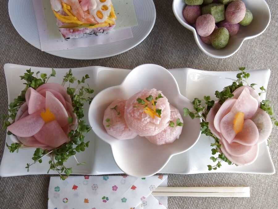 ひな祭りのおすすめレシピ40選 パーティーメニューにもokの華やかな一品が大集合 暮らしニスタ ひな祭りのおすすめレシピ40選 パーティーメニューにもokの華やかな一品が大集合 暮らしニスタ