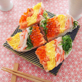 簡単！ごちそうおにぎり「海鮮彩り　箱おにぎり」
