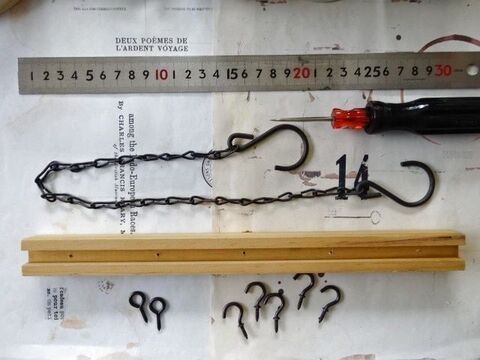 簡単100均diy オールセリアでインテリア 空中収納に使えるハンギングバー 暮らしニスタ 簡単100均diy オールセリアでインテリア 空中収納に使えるハンギングバー 暮らしニスタ