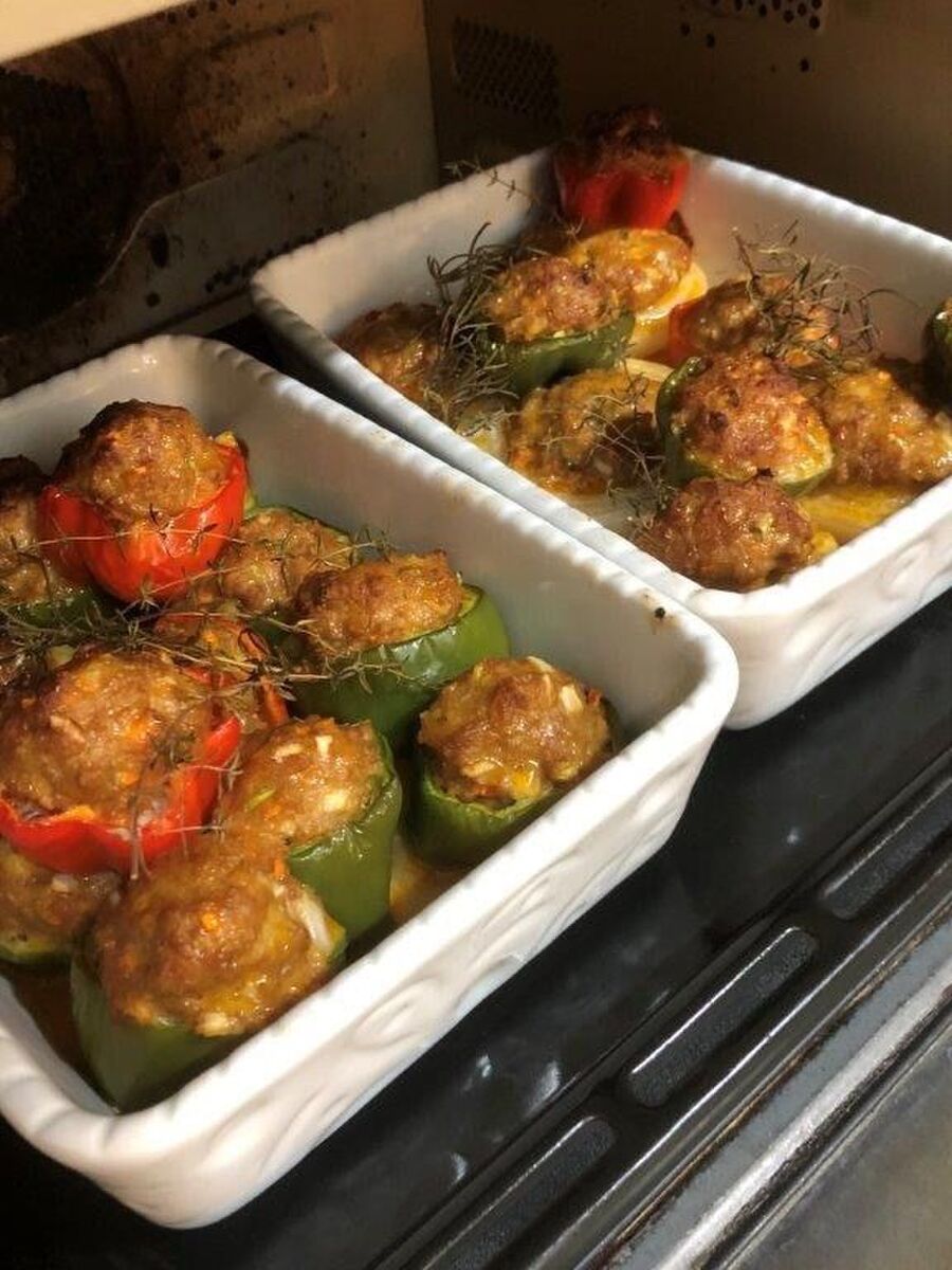 パプリカに詰めたトルコ風ドルマ 暮らしニスタ パプリカに詰めたトルコ風ドルマ 暮らしニスタ