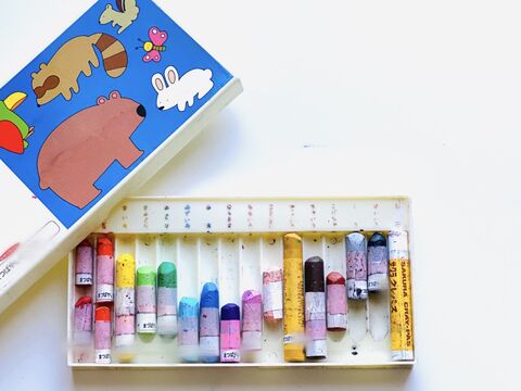 6年使ったチビクレヨンが新品に 自宅で簡単 再生マーブルクレヨン 暮らしニスタ