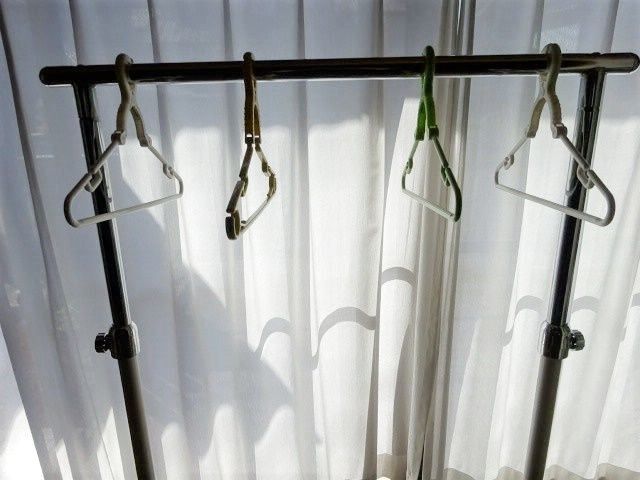 我が家のシーツ 毛布の干し方 洗濯ハンガーの本来の用途以外の利用法 暮らしニスタ