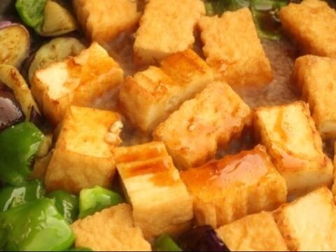 焼肉のタレで簡単に 厚揚げとなすとピーマンの甘辛炒め 食材3 つ 暮らしニスタ