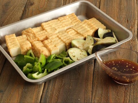 焼肉のタレで簡単に 厚揚げとなすとピーマンの甘辛炒め 食材3 つ 暮らしニスタ