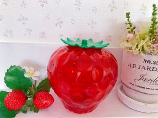 セリア シャイニーストロベリーポットとイチゴプレートが超カワイイ 暮らしニスタ セリア シャイニーストロベリーポットとイチゴプレートが超カワイイ 暮らしニスタ