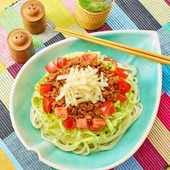 春を味わううどんレシピ「春キャベツのタコス風うどん」