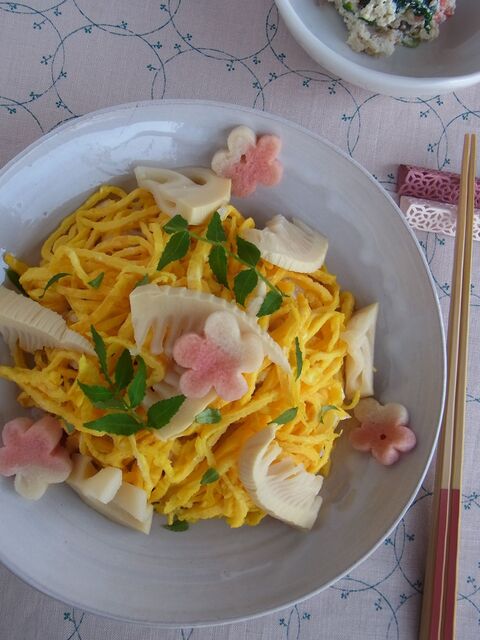 食卓が春になるよ たけのこちらし寿司 暮らしニスタ 食卓が春になるよ たけのこちらし寿司 暮らしニスタ