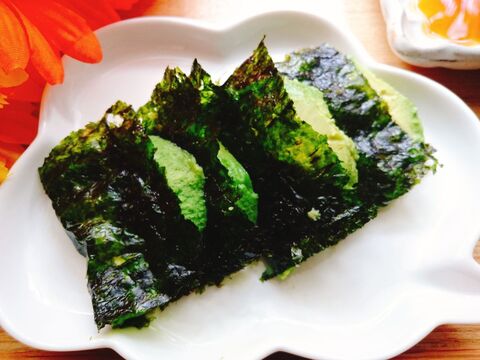 切って包むだけの簡単つまみ アボカドと韓国のり 暮らしニスタ 切って包むだけの簡単つまみ アボカドと韓国のり 暮らしニスタ