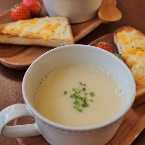 ヘルシーで優しい味わい 豆乳とじゃがいものまろやかポタージュ 暮らしニスタ