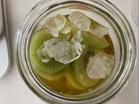 便秘解消にも キウィといちごの酢漬け 暮らしニスタ 便秘解消にも キウィといちごの酢漬け 暮らしニスタ