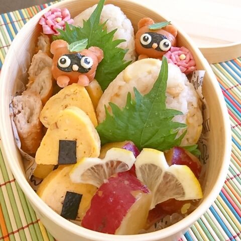 筍ご飯おにぎりタヌキくんのピクニック弁当 暮らしニスタ 筍ご飯おにぎりタヌキくんのピクニック弁当 暮らしニスタ