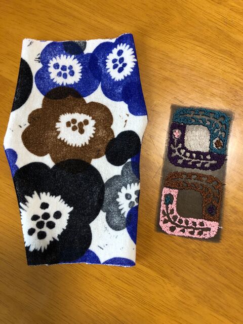 無印他 ミナペルホネン シンプル服にお気に入りハギレをちょこっと足し 暮らしニスタ