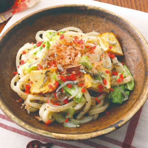 冷凍うどんで満足ランチ キャベツとちりめんじゃこの焼きうどん 暮らしニスタ