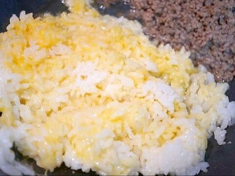 いつものチャーハンがワンランクアップ カルディで必ず買う ダシダ で牛肉チャーハン 暮らしニスタ いつものチャーハンがワンランクアップ カルディで必ず買う ダシダ で牛肉チャーハン 暮らしニスタ