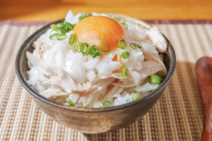 こんな食べ方あり!?新玉ねぎのおいしさ引き出す簡単レシピ3つ