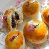 桜の花と餡とホイップクリームを楽しむ贅沢さ！お粉にもこだわる手作りあんぱん♪