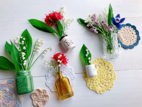 小さな花瓶で 家に咲く季節の花をプチアレンジ 暮らしニスタ 小さな花瓶で 家に咲く季節の花をプチアレンジ 暮らしニスタ