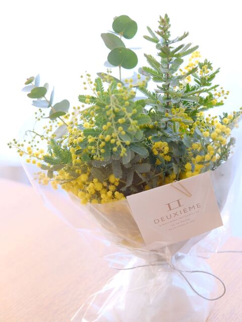 花束をもらったら オシャレな玄関飾りのスワッグに変身 暮らしニスタ 花束をもらったら オシャレな玄関飾りのスワッグに変身 暮らしニスタ