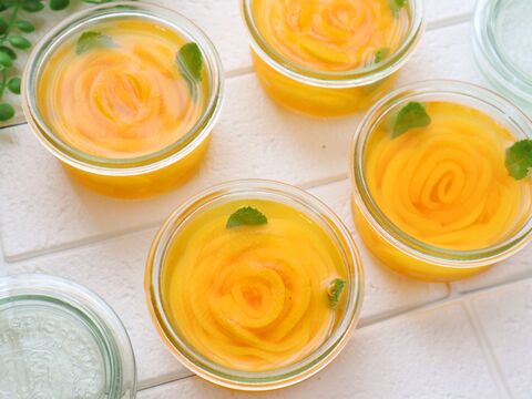 黄桃缶詰を丸ごと使用 桃の薔薇ゼリー 暮らしニスタ 黄桃缶詰を丸ごと使用 桃の薔薇ゼリー 暮らしニスタ