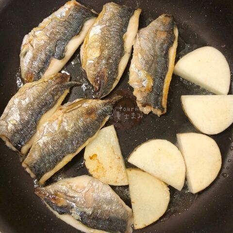 焼いて浸すだけ 旬のアジで免疫力 疲労回復に アジと山芋の焼き浸し 暮らしニスタ 焼いて浸すだけ 旬のアジで免疫力 疲労回復に アジと山芋の焼き浸し 暮らしニスタ