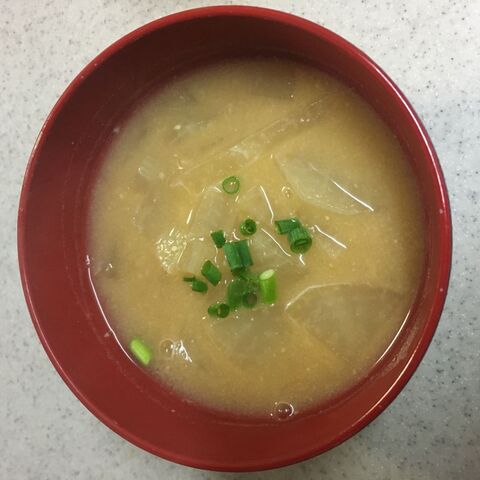 具材が1つでも食感が楽しめるお味噌汁の作り方 暮らしニスタ 具材が1つでも食感が楽しめるお味噌汁の作り方 暮らしニスタ