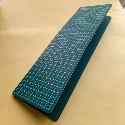 使い勝手満点 100均で 折りたたみ式カッティングマットが完成 暮らしニスタ 使い勝手満点 100均で 折りたたみ式カッティングマットが完成 暮らしニスタ