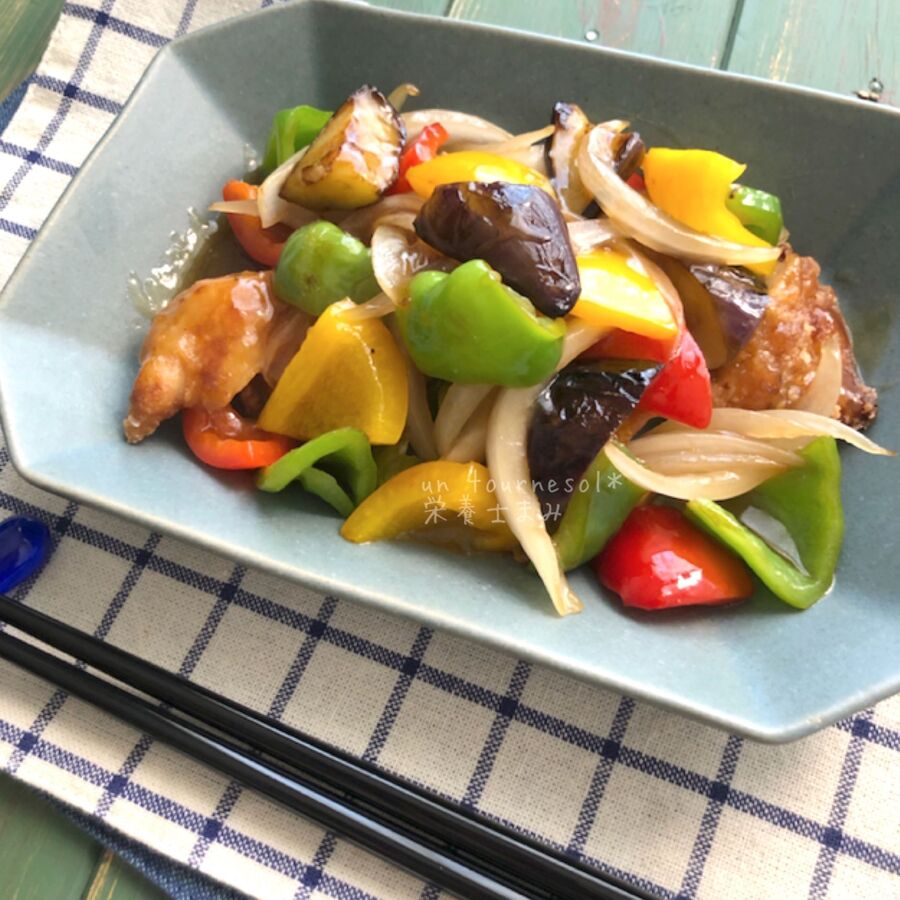 セブンのとり竜田に野菜を炒めてかけるだけ ボリューム満点 とり竜田の夏野菜黒酢あん 暮らしニスタ