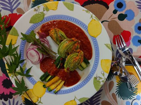 花付ズッキーニのファルス ソースmutti 暮らしニスタ 花付ズッキーニのファルス ソースmutti 暮らしニスタ