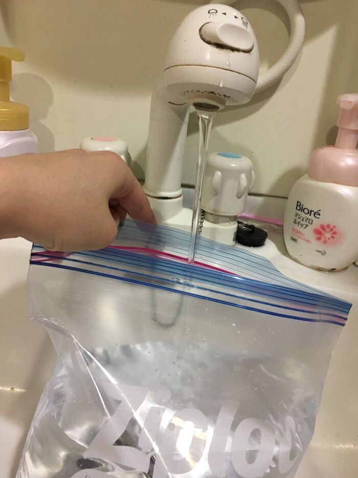 放っておくだけでスニーカーが真っ白になる驚きの方法とは やってみた 暮らしニスタ 放っておくだけでスニーカーが真っ白になる驚きの方法とは やってみた 暮らしニスタ