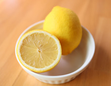 捨てる前にもうひと仕事！レモンを掃除に活用する３つの方法