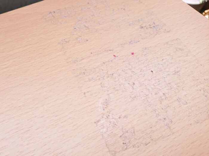 しつこいシール跡が一瞬で消えた こんなにカンタンだったシール剥がし 家事コツ 暮らしニスタ しつこいシール跡が一瞬で消えた こんなにカンタンだったシール剥がし 家事コツ 暮らしニスタ