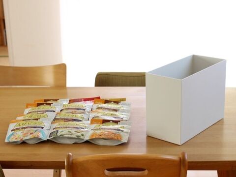 食品ストックや非常食の収納どうしてる 100円グッズで一目でわかりやすく管理できますよ 暮らしニスタ 食品ストックや非常食の収納どうしてる 100円グッズで一目でわかりやすく管理できますよ 暮らしニスタ