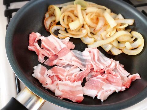 材料2つ玉ねぎたっぷり 焼肉のタレ味豚バラ丼 暮らしニスタ 材料2つ玉ねぎたっぷり 焼肉のタレ味豚バラ丼 暮らしニスタ